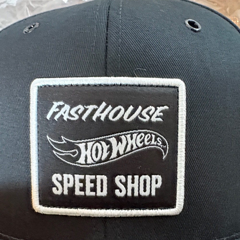 Fasthouse Speed Shop Hot Wheels Flat Brim NWT - Picture 6 of 6